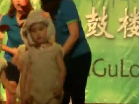 2011南京金蓓蕾幼儿园小三班六一舞蹈 2011南京金蓓蕾幼儿园小三班六一舞蹈
